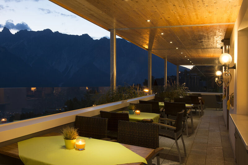 Terrasse Hotel Bergerhof mit Bergblick